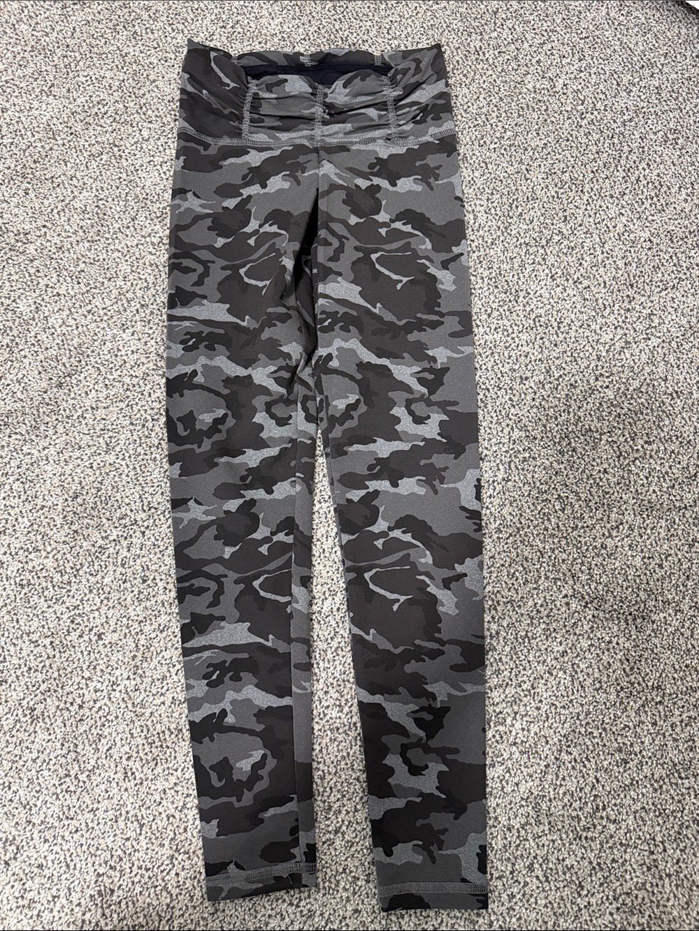 Camo Leggings - Gray & Black
